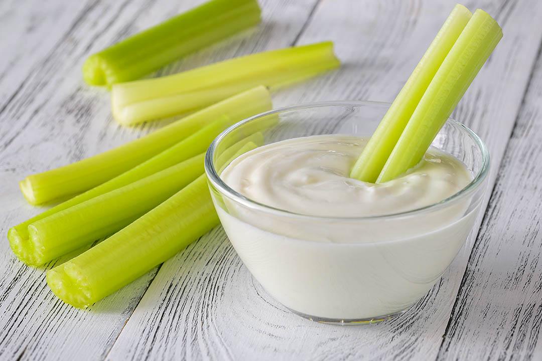 5 foods which help beat bloating